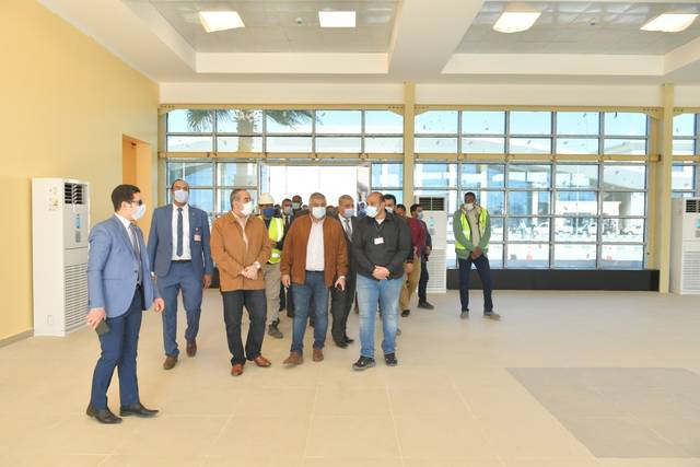 مطار سوهاج الدولي يتسلم شهادة الاعتماد الصحى للسفر الأمن من "ACI"