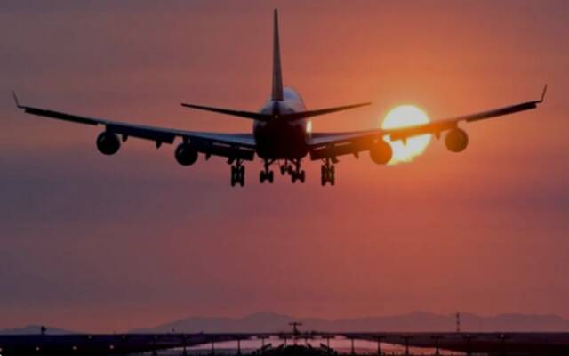 معرض الدفاع العالمي وشركة تجمع مطارات الثاني يوقعان عقد تشغيل مطار "ملهم"