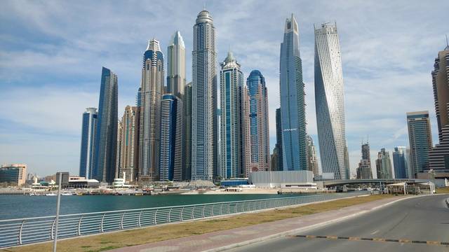 "أراضي دبي" تُلزم المعلنين عن العقارات بالحصول على تصريح رسمي