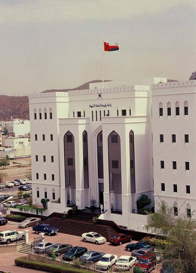 "دواجن ظفار" تحصل على موافقة الهيئة بإصدار مليون سهم حق أفضلية 