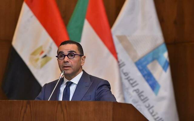 حسن الخطيب وزير الاستثمار والتجارة الخارجية المصري