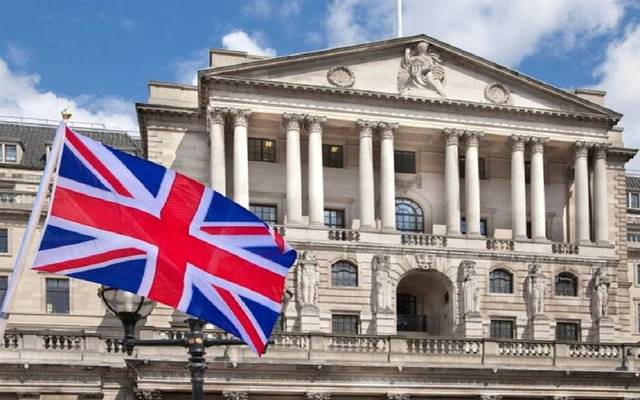 بنك إنجلترا يعلن عدم تغيير معدلات الفائدة رغم هبوط الإسترليني أمام الدولار