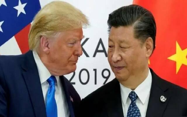 ترامب يهدد الصين مجددا بـ50% تعريفات إضافية