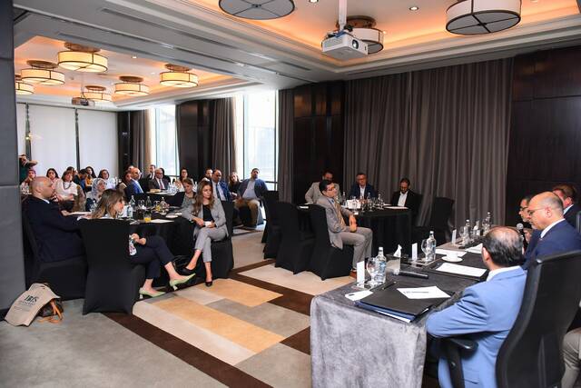 وزير مصري: قانون العمل الجديد يوفر بيئة آمنة وجاذبة للاستثمار