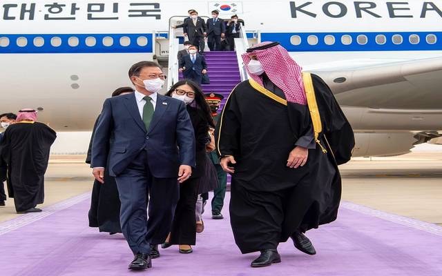 رئيس كوريا الجنوبية يصل إلى الرياض لعقد محادثات مع ولي العهد السعودي