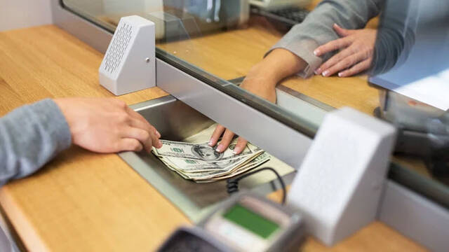 التعاملات البنكية