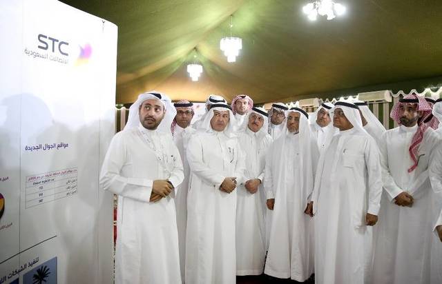 وزير الاتصالات ومحافظ هيئة الاتصالات بالزيارة الميدانية