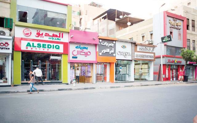 محافظ القاهرة يوجه بتكثيف حملات مراقبة تنظيم مواعيد فتح وغلق المحلات