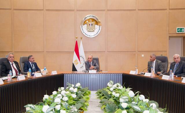اجتماع هاني سويلم وزير الموارد المائية والري المصري