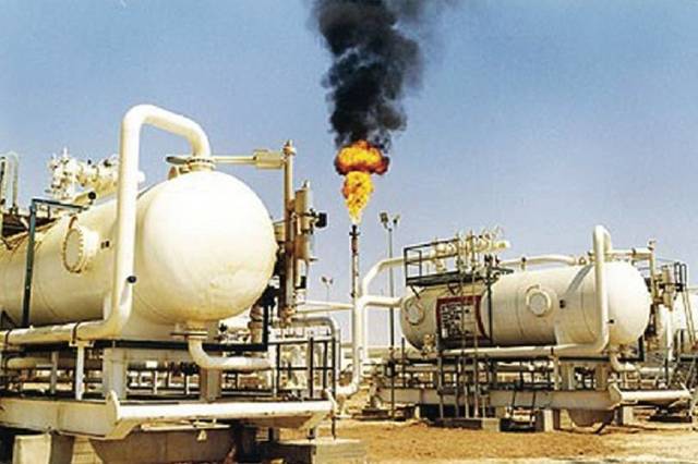 النفط يرتفع وسط توقعات باستقرار الأسعار على المدى البعيد
