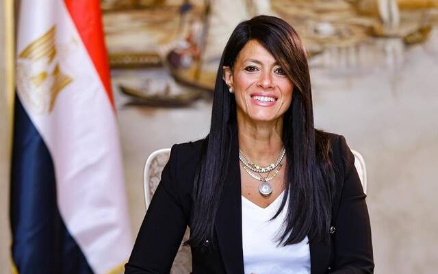 مصر تبحث مع بعثة دولية خطة الاستثمار في المشروعات الصناعية الخضراء