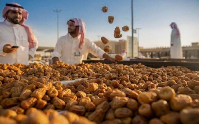 التمور