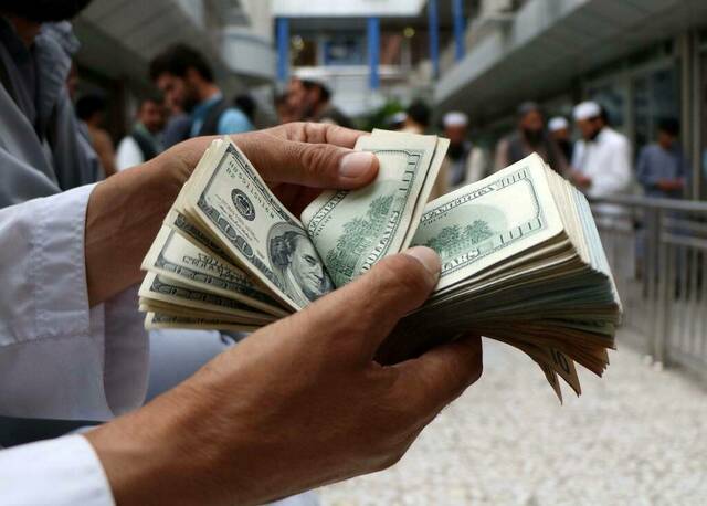 كيف تنعكس زيادة التدفقات الأجنبية على تحركات سعر الصرف في مصر؟