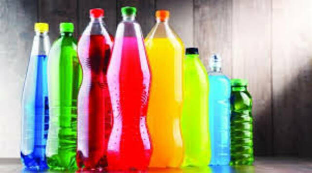 تعديل آلية فرض الضريبة الانتقائية على المشروبات المحلاة في دولة الإمارات