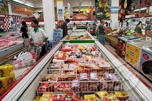 أبو ظبي للإحصائيات: الأسعار الاستهلاكية صعدت 2.4% بالإمارات منذ بداية العام