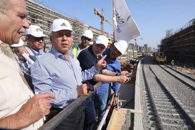 جولة تفقدية لكامل الوزير وزير النقل المصري لمتابعة التقدم في معدلات تنفيذ وإنشاء محطة سكك حديد مصر بمنطقة بشتيل بالجيزة