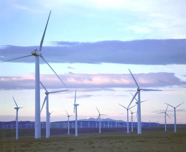 Oman inks deal with Abu Dhabi for first wind energy power plant