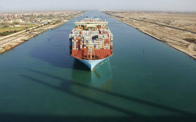 رئيس قناة السويس: خسرنا 66% من العائد الدولاري من عبور السفن بسبب تأثير الحرب