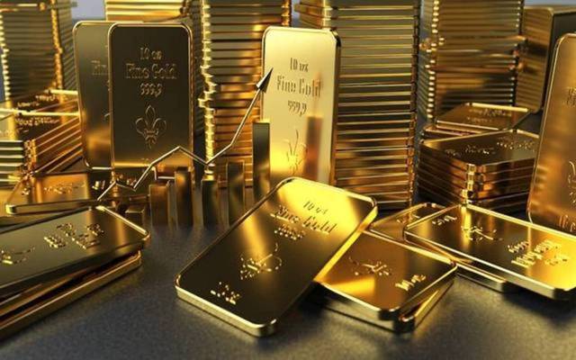 مسح.. احتياطي مصر من الذهب يرتفع 1.2 مليار دولار في 7 أشهر بدعم عالمي