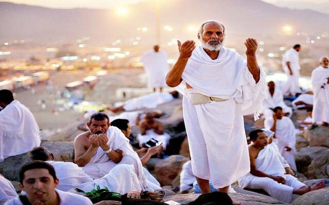 حجاج على جبل عرفات - أرشيفية