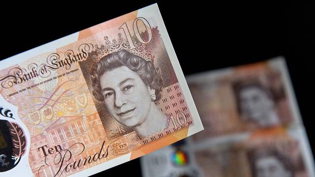 Sterling hits 2-yr low on mounting no-deal Brexit jitters