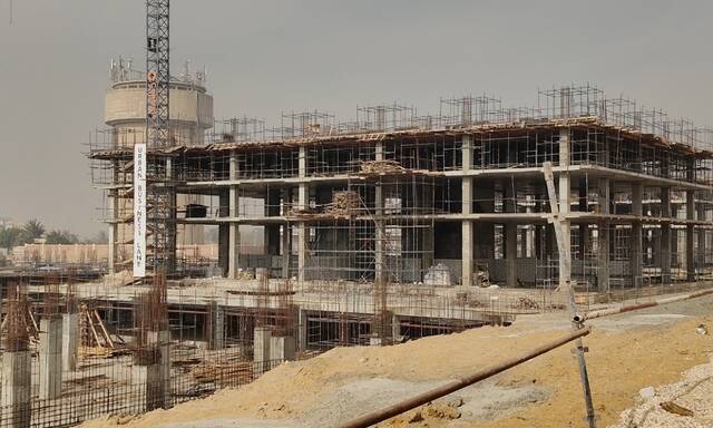 إنشاءات مجمع الأعمال