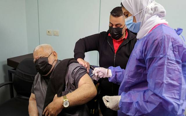 الصحة المصرية تؤكد عدم تسجيل أي حالة إصابة بمتحور "أوميكرون" حتى الآن