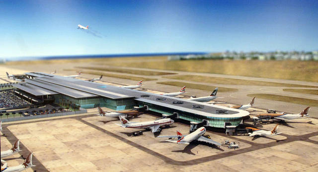 وزير المواصلات البحريني: ندرس إنشاء مطار دولي بحلول 2030