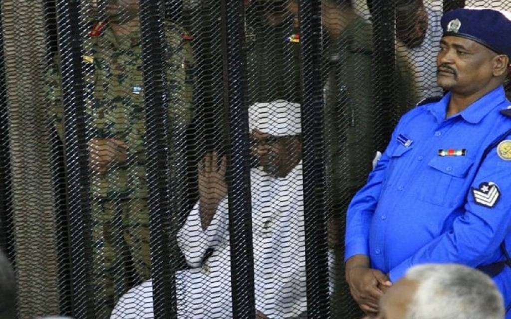 انطلاق جلسة النطق بالحكم على الرئيس السوداني السابق عمر البشير