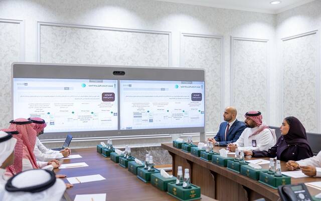 أمير منطقة الجوف يرأس الاجتماع الثاني للجنة دعم وتمكين المستثمرين ورواد الأعمال بالمنطقة