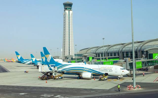 مطارات سلطنة عُمان تستقبل 12.4 مليون مسافر خلال 8 أشهر
