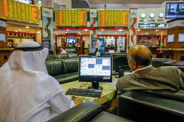 سوق دبي يتراجع عقب 4 ارتفاعات