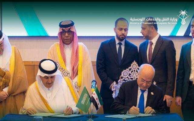 وزير النقل السعودي ونظيره السوري يوقعان مذكرة تفاهم للتعاون في مجال السكك الحديدية