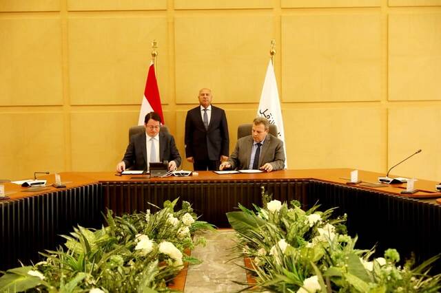 السكة الحديد توقع بروتوكول تعاون مع تالجو الإسبانية لإنشاء مصنع في مصر