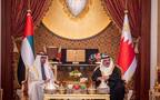 ملك البحرين ورئيس الإمارات- صورة أرشيفية من لقاء سابق