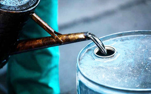 إنتاج عُمان من النفط يتراجع 3.25% خلال أبريل