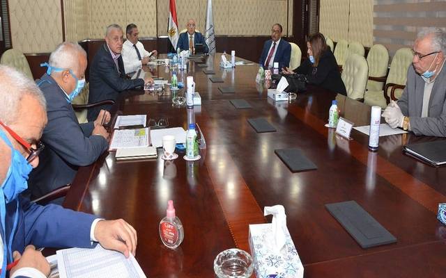 تنفيذاً لتوجيهات السيسي.. الإسكان المصرية تبحث آليات تنفيذ 250 ألف وحدة جديدة