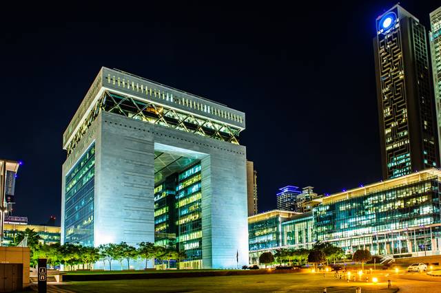 إنفوجرافيك.. دبي تعلن 5 مبادرات اقتصادية جديدة وتمدد 4 آخرين حتى نهاية 2020