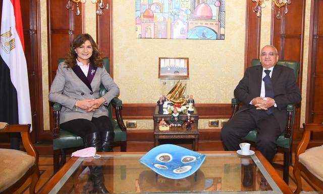 وزيرة الهجرة تبحث سبل التعاون في مساعدة المصريين العاملين بالكويت