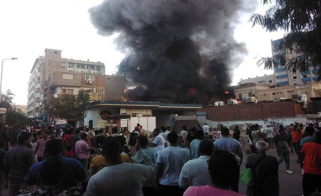 "التضامن" المصرية: نتابع تداعيات حريق مول أسوان وبدء حصر الخسائر