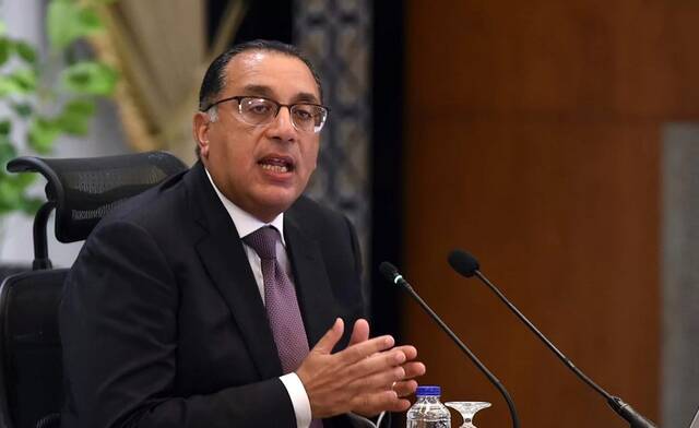 مدبولي يتابع الخطة التنفيذية للإجراءات المُقترحة من الحوار الوطني في مصر