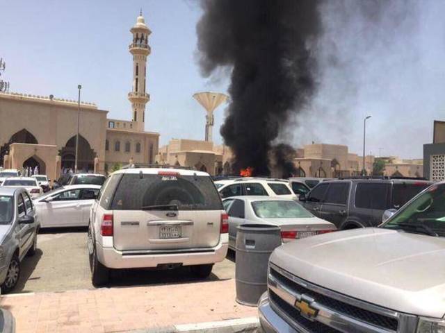 انتحاري يفجر نفسه عند مدخل مسجد العنود بالدمام