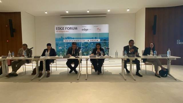 جانب من الحلقة النقاشية