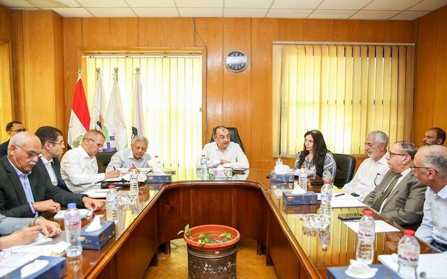 محمد شيمي وزير قطاع الأعمال العام