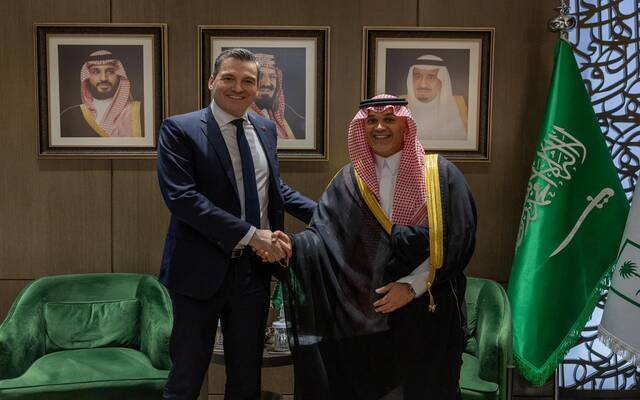 وزير الاستثمار السعودي فهد السيف يستقبل وزير الذكاء الاصطناعي والابتكار الرقمي الكندي