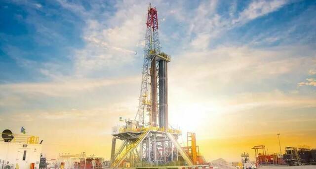 منصة حفر تابعة لشركة الحفر العربية- أرشيفية