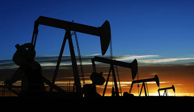 النفط يعود للمكاسب.. والأسواق العالمية تنتعش مجدداً