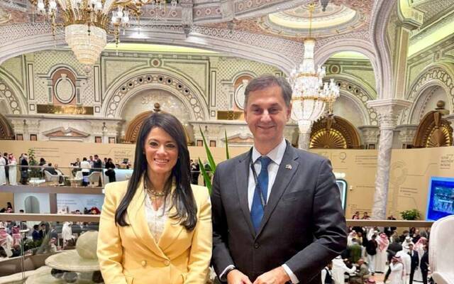 مصر واليونان تبحثان تعزيز التعاون في توطين الصناعة والتكنولوجيا وتبادل الخبرات