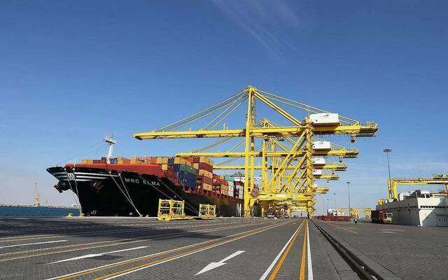 "موانئ قطر" تستقبل 242 سفينة خلال يونيو