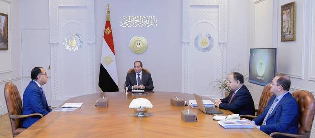 اجتماع السيسي مع وزير المالية ورئيس الوزراء
